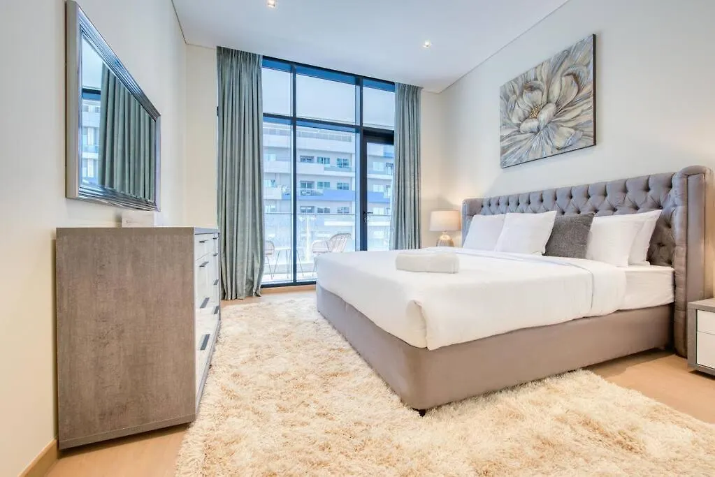 Rh - Beautiful Furnished, Spacious 01 Bedroom Walk To Dubai Mall Apartment
