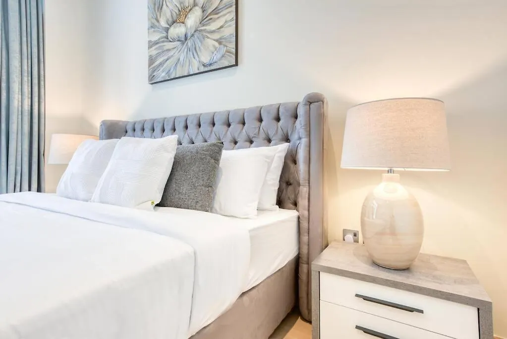 Apartment Rh - Beautiful Furnished, Spacious 01 Bedroom Walk To Dubai Mall United Arab Emirates